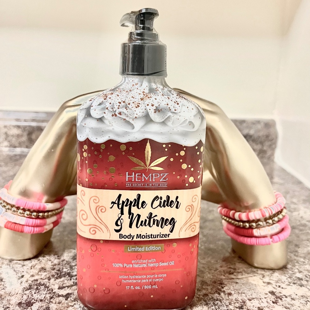 NWT Limited Edition Moisturizer Unisex